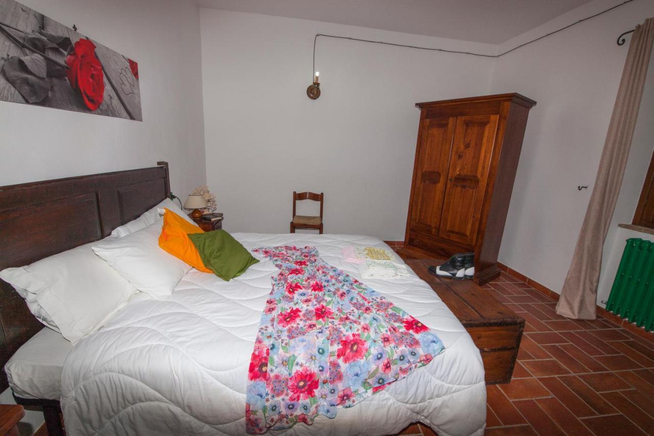 Il Borgo Del Lupo Sarteano Exterior foto