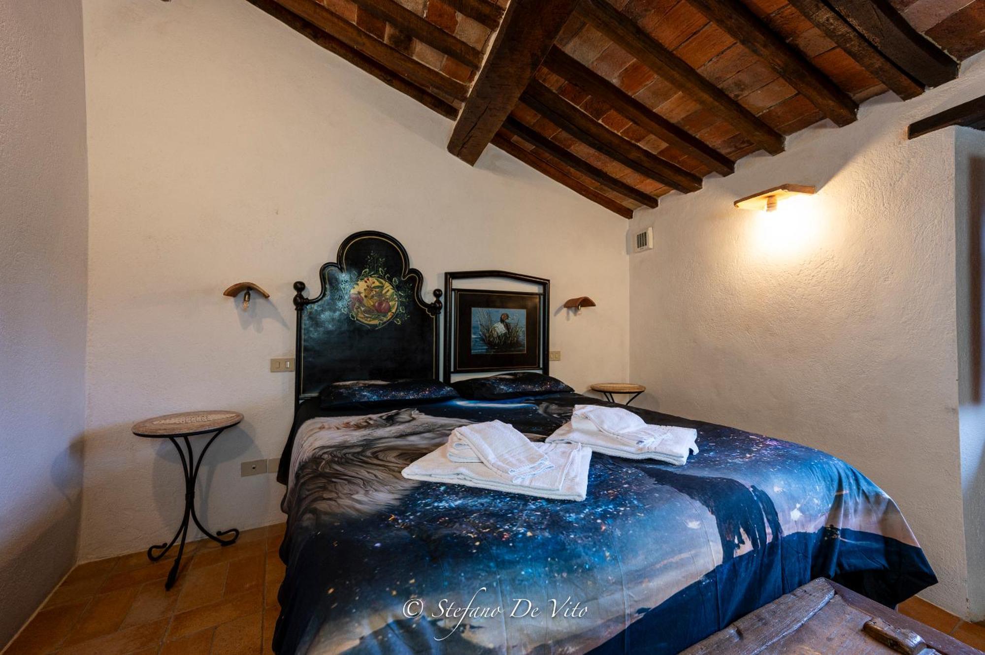 Il Borgo Del Lupo Sarteano Exterior foto